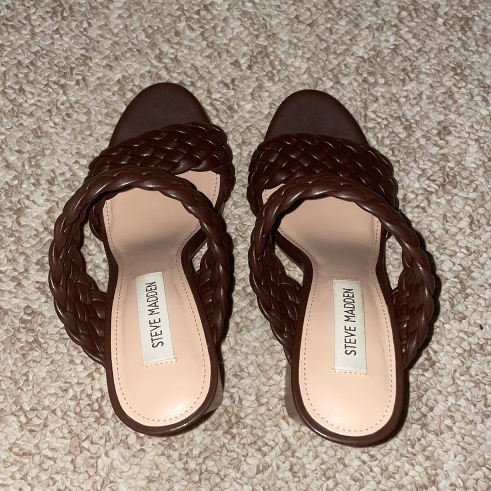 Steve Madden brown heels - Picture 2 of 5